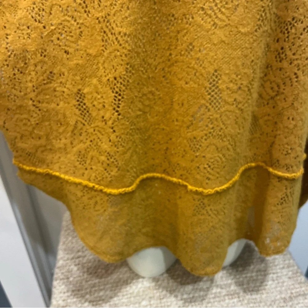 Free People Floral Soft Lace‎ HiLo Oversize Sweater Top Mustard/ Gold Size Small